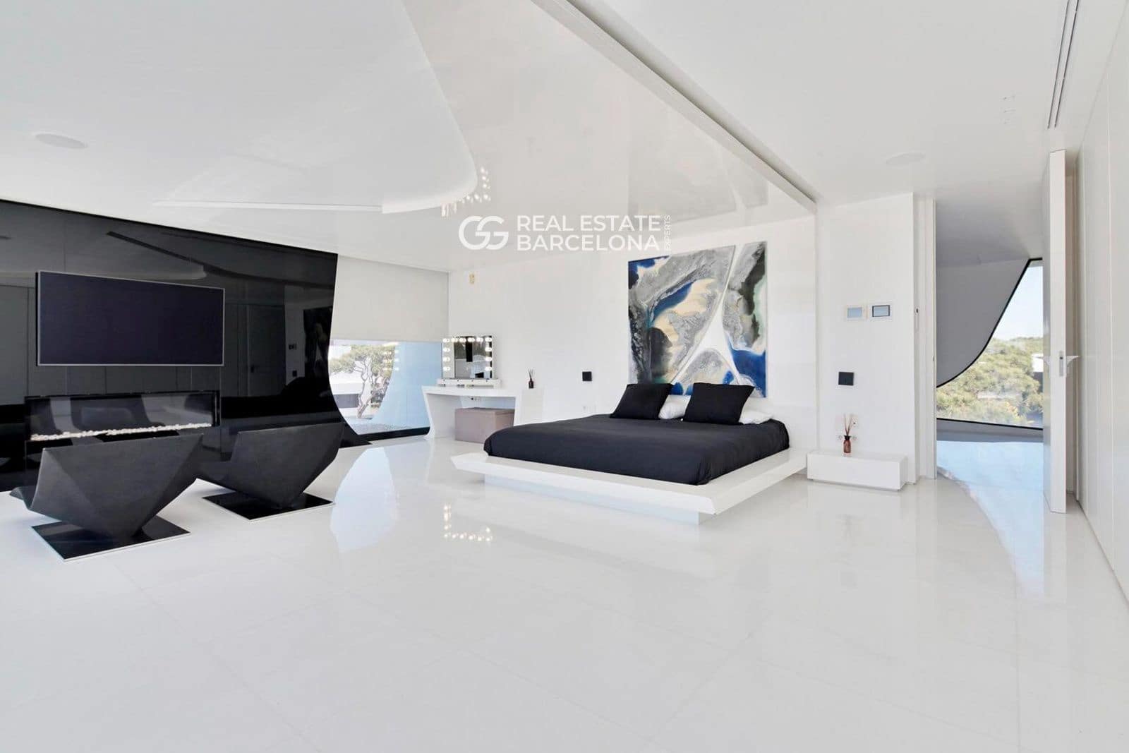 7 bedroom Villa for sale in Gava - € 14,000,000 (Ref: 9687443)