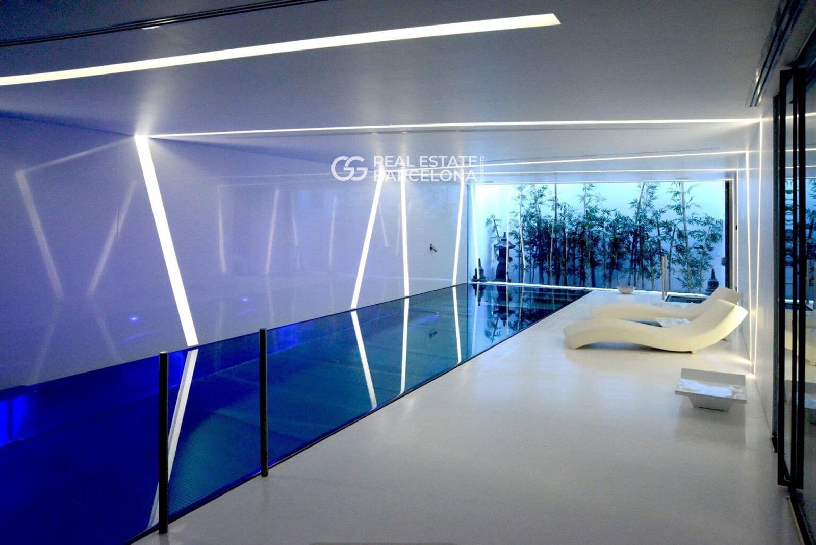 7 bedroom Villa for sale in Gava - € 14,000,000 (Ref: 9687443)