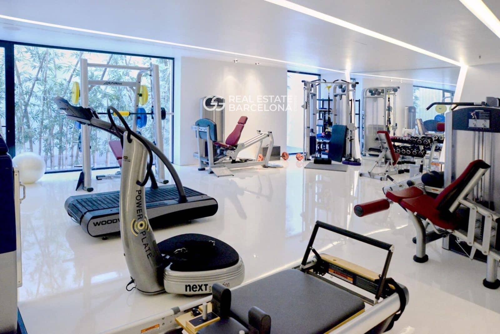 7 bedroom Villa for sale in Gava - € 14,000,000 (Ref: 9687443)