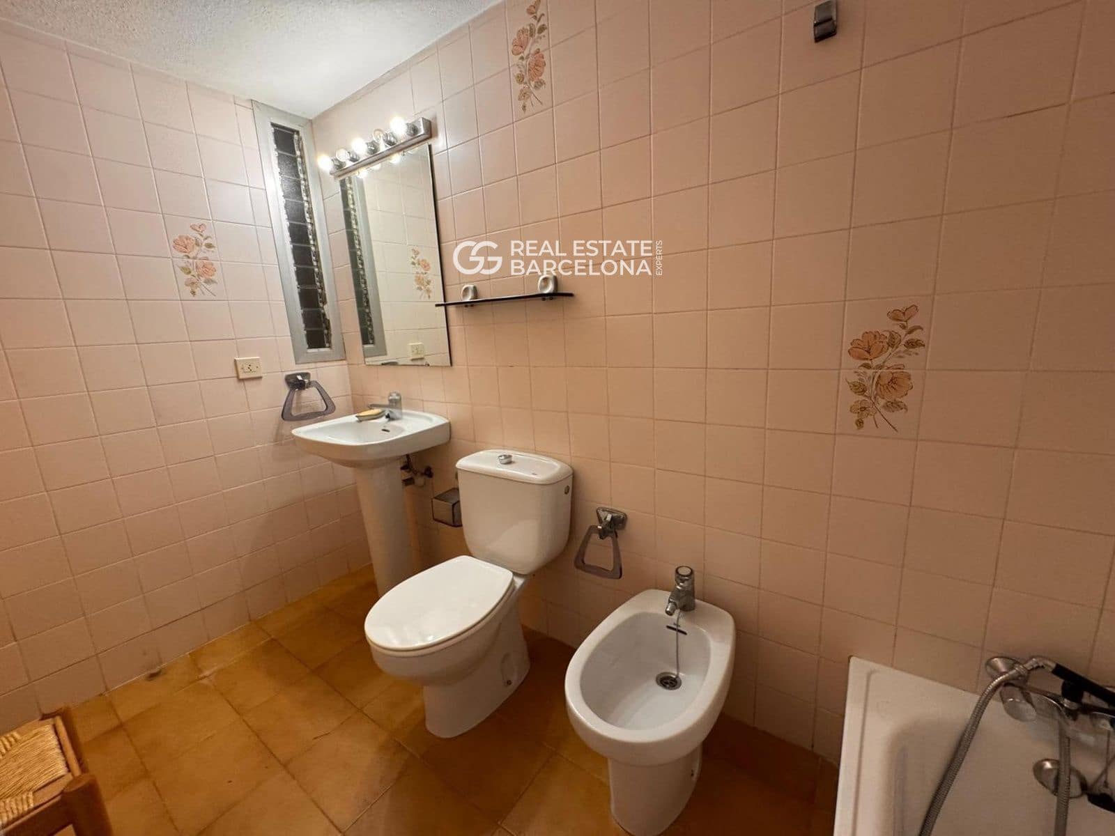 3 sypialnia Mieszkanie na sprzedaż w Platja d'Aro z basenem garażem - 470 000 € (Ref: 9687681)