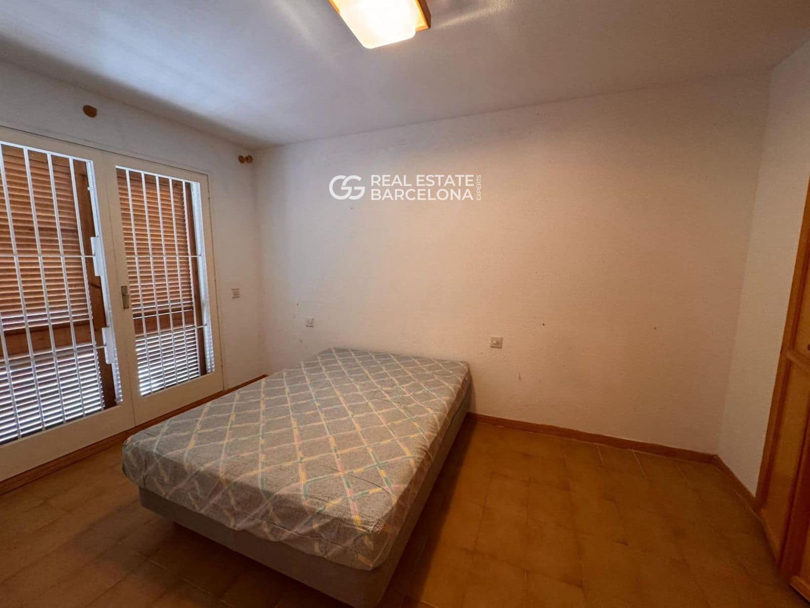 3 sypialnia Mieszkanie na sprzedaż w Platja d'Aro z basenem garażem - 470 000 € (Ref: 9687681)