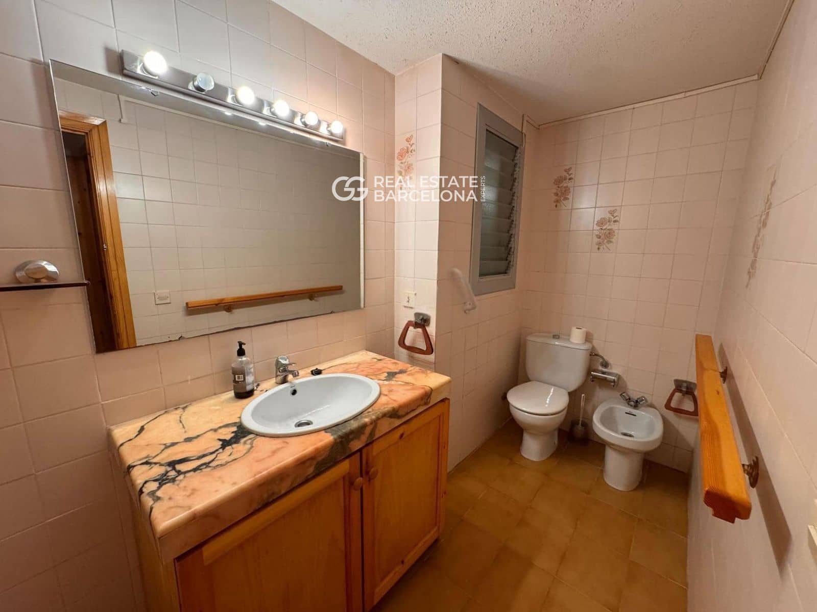 3 sypialnia Mieszkanie na sprzedaż w Platja d'Aro z basenem garażem - 470 000 € (Ref: 9687681)