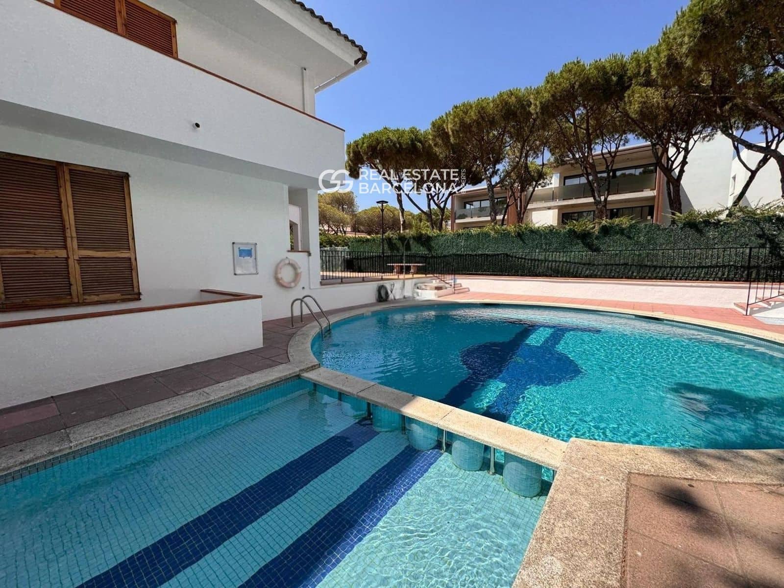 3 sypialnia Mieszkanie na sprzedaż w Platja d'Aro z basenem garażem - 470 000 € (Ref: 9687681)