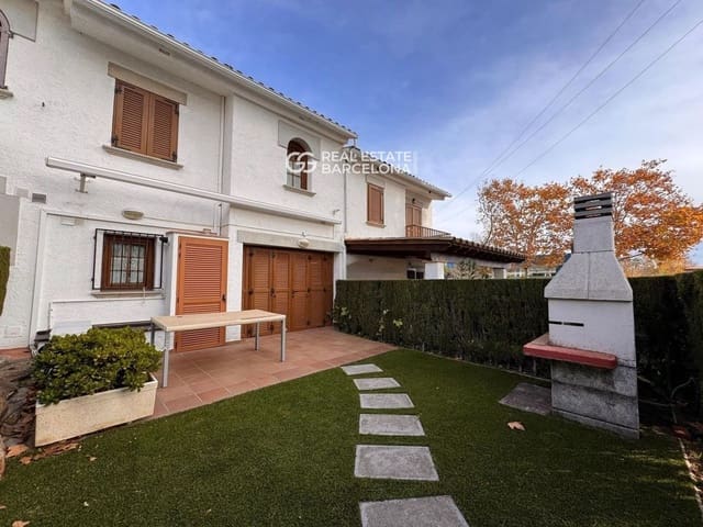 2 soveværelse Penthouse til salg i Sant Feliu de Guíxols med swimmingpool garage - € 326.000 (Ref: 9688511)