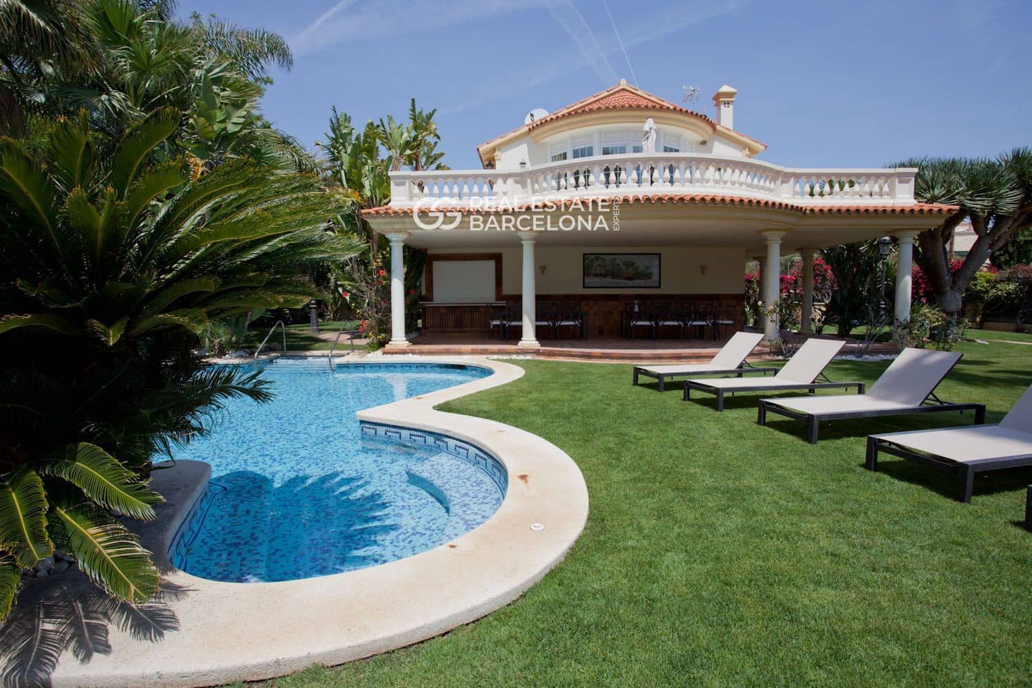 7 bedroom Villa for sale in Sitges with pool garage - € 11,900,000 (Ref: 9694519)