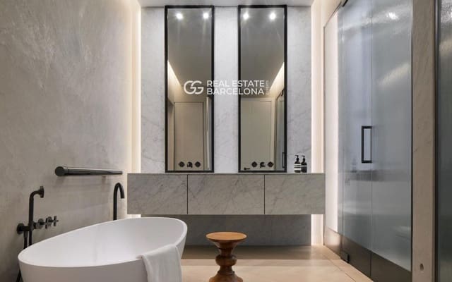 Piso de 5 habitaciones en Barcelona ciudad en venta - 8.900.000 € (Ref: 9696707)