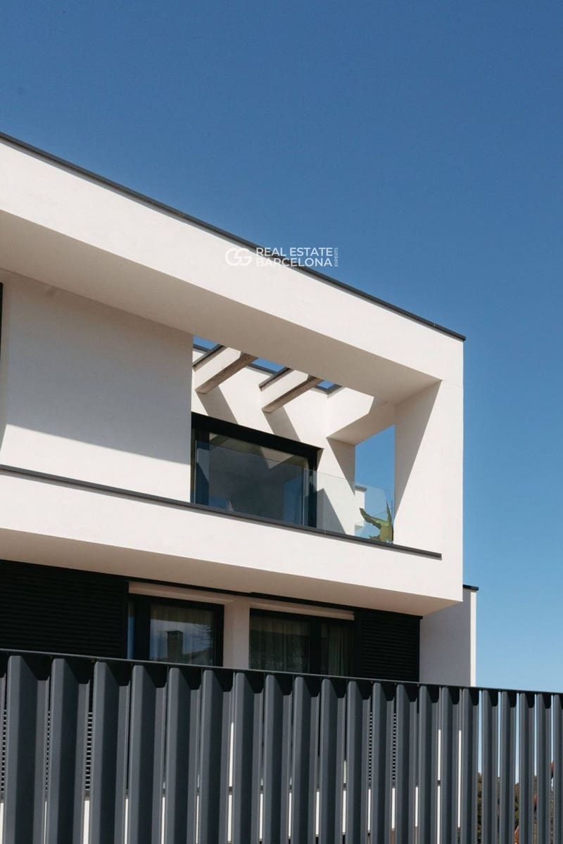 2 soveværelse Penthouse til salg i Cerdanyola del Valles med swimmingpool garage - € 595.000 (Ref: 9696788)