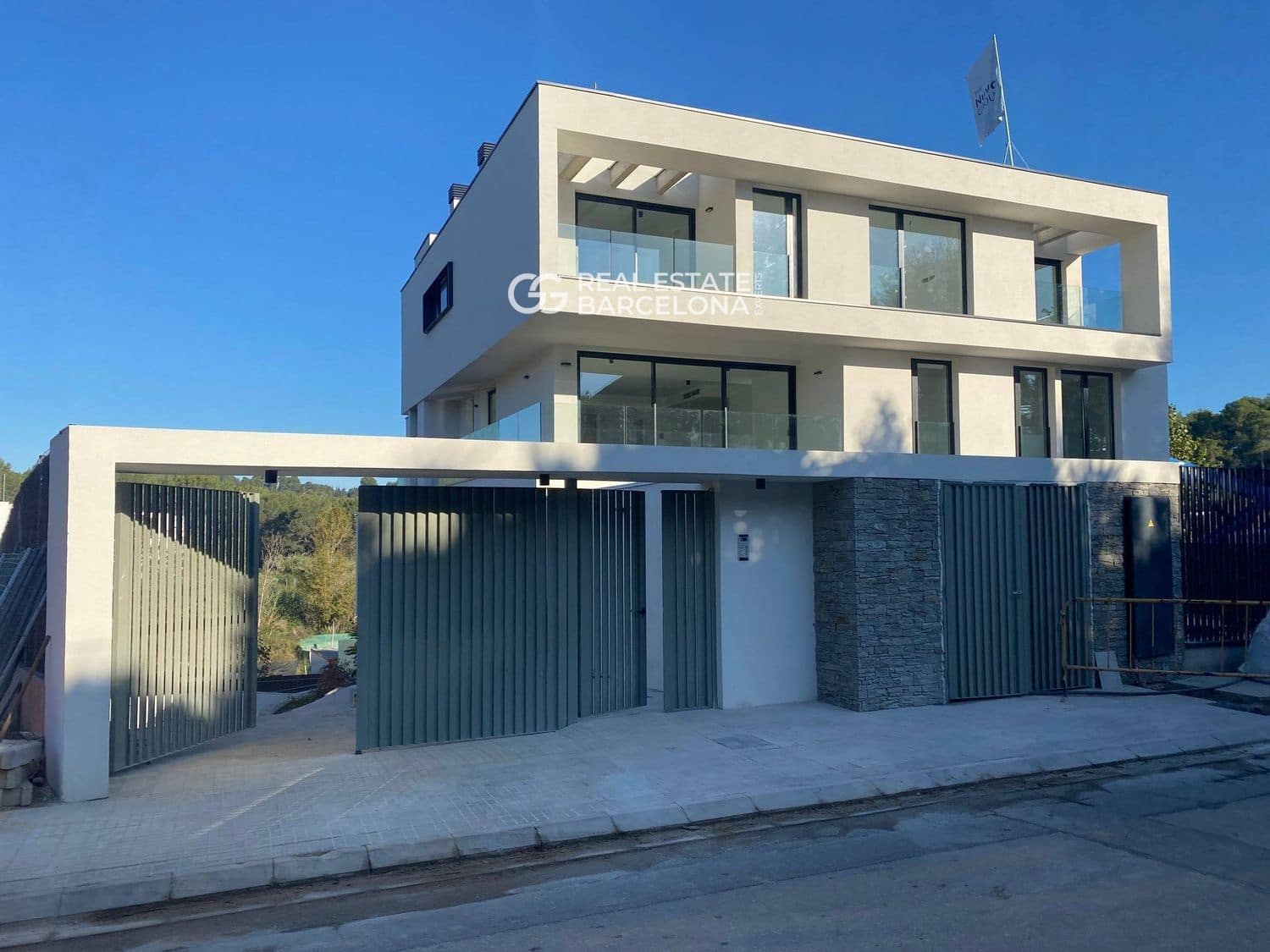 2 soveværelse Penthouse til salg i Cerdanyola del Valles med swimmingpool garage - € 595.000 (Ref: 9696788)