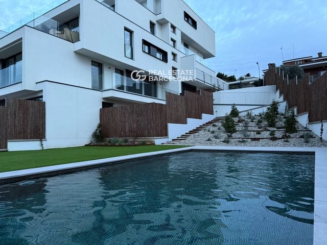 2 soveværelse Penthouse til salg i Cerdanyola del Vallès med swimmingpool garage - € 595.000 (Ref: 9696788)