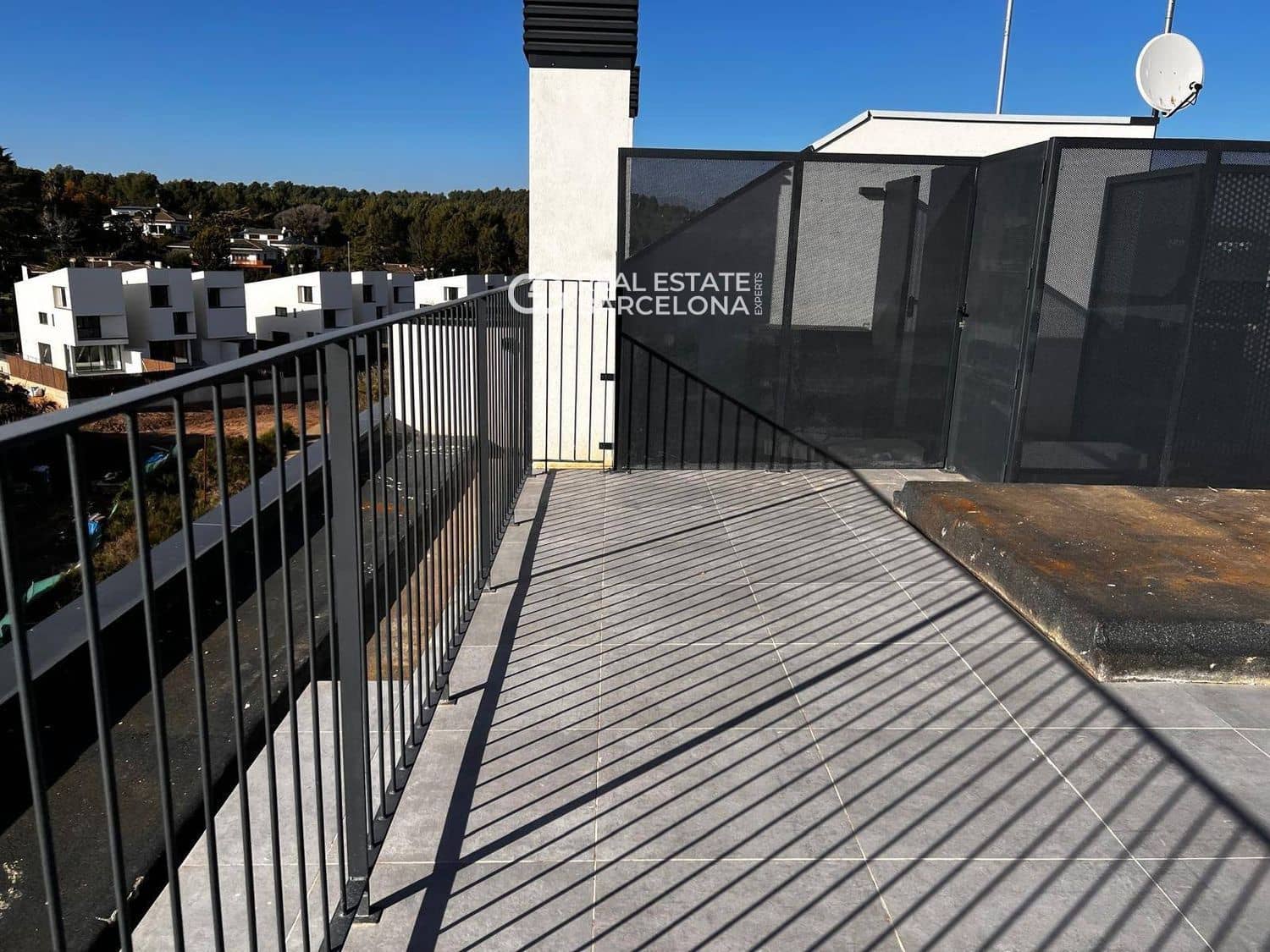 2 soveværelse Penthouse til salg i Cerdanyola del Valles med swimmingpool garage - € 595.000 (Ref: 9696788)