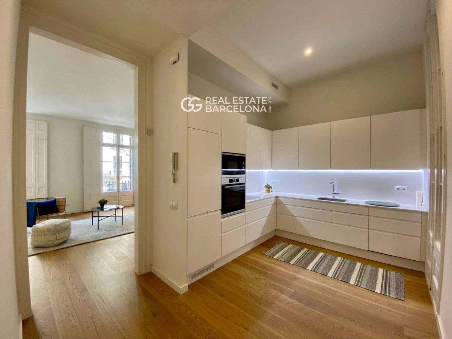 3 slaapkamer Flat te koop in Barcelona stad - € 925.000 (Ref: 9697800)