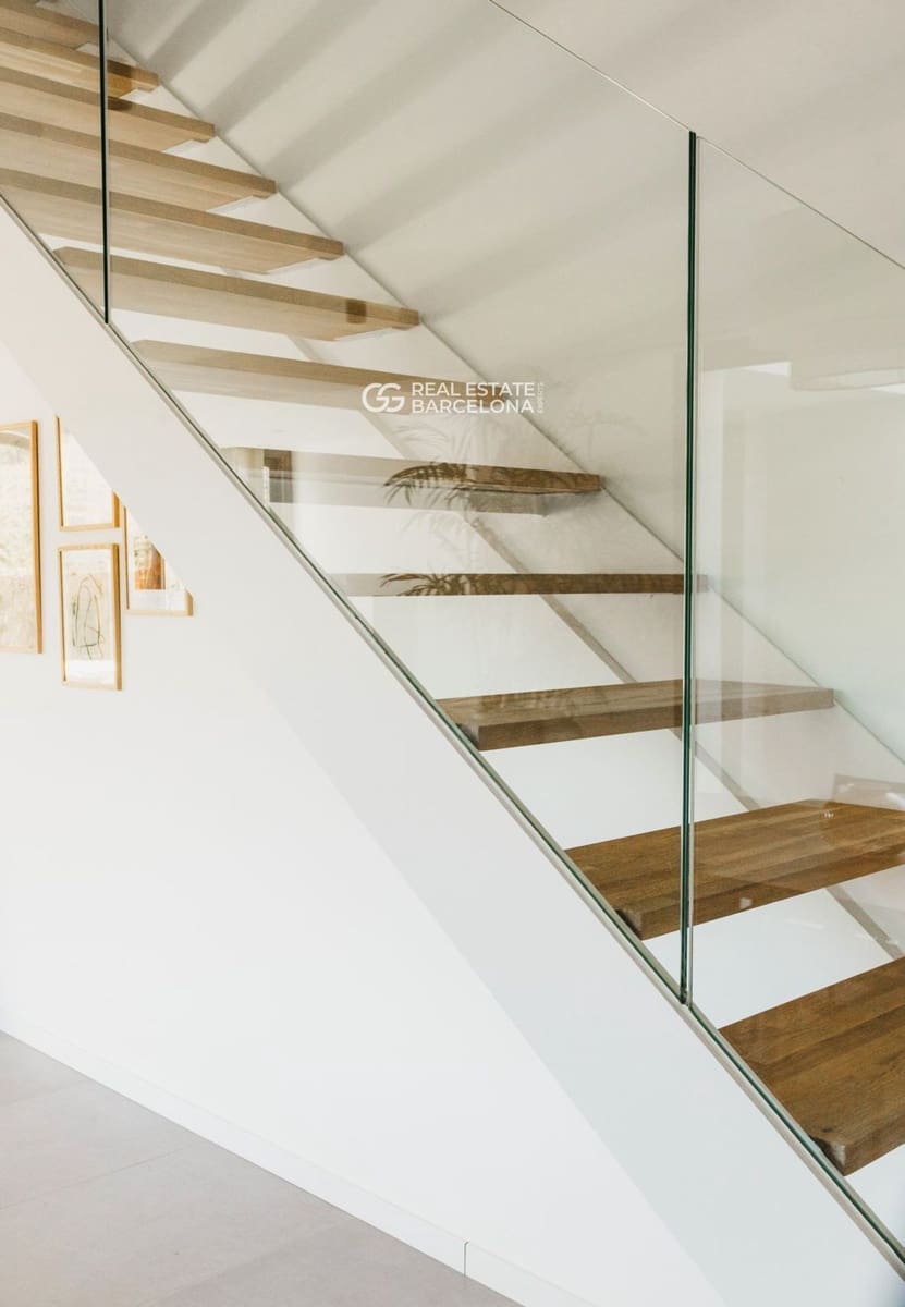 4 makuuhuone Kattohuoneisto myytävänä paikassa Cerdanyola del Valles mukana uima-altaan 
autotalli - 1 370 000 € (Ref: 9697801)