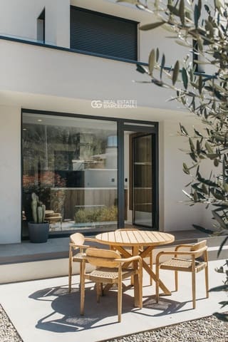 4 makuuhuone Kattohuoneisto myytävänä paikassa Cerdanyola del Vallès mukana uima-altaan 
autotalli - 1 370 000 € (Ref: 9697801)