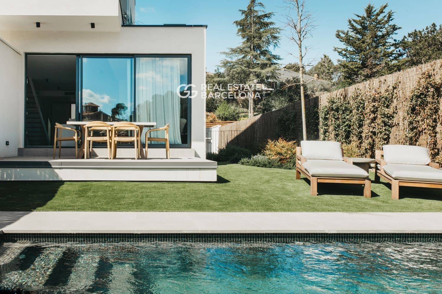 4 makuuhuone Kattohuoneisto myytävänä paikassa Cerdanyola del Valles mukana uima-altaan 
autotalli - 1 370 000 € (Ref: 9697801)