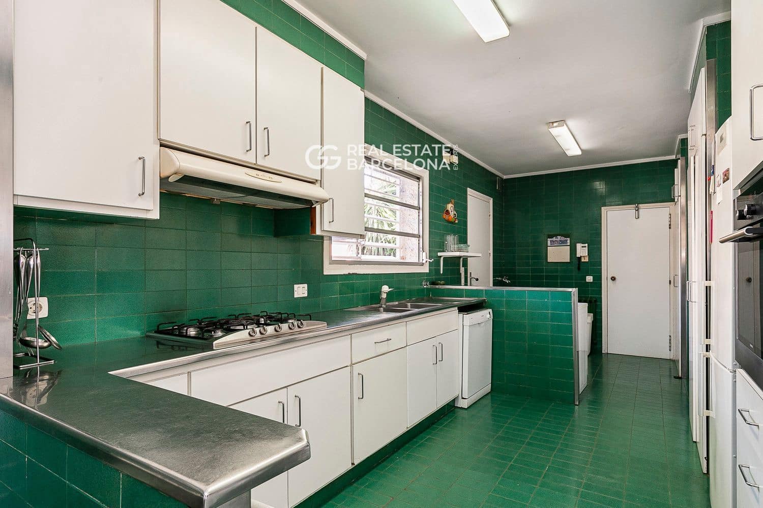 6 bedroom Villa for sale in Sitges with pool garage - € 4,500,000 (Ref: 9700033)