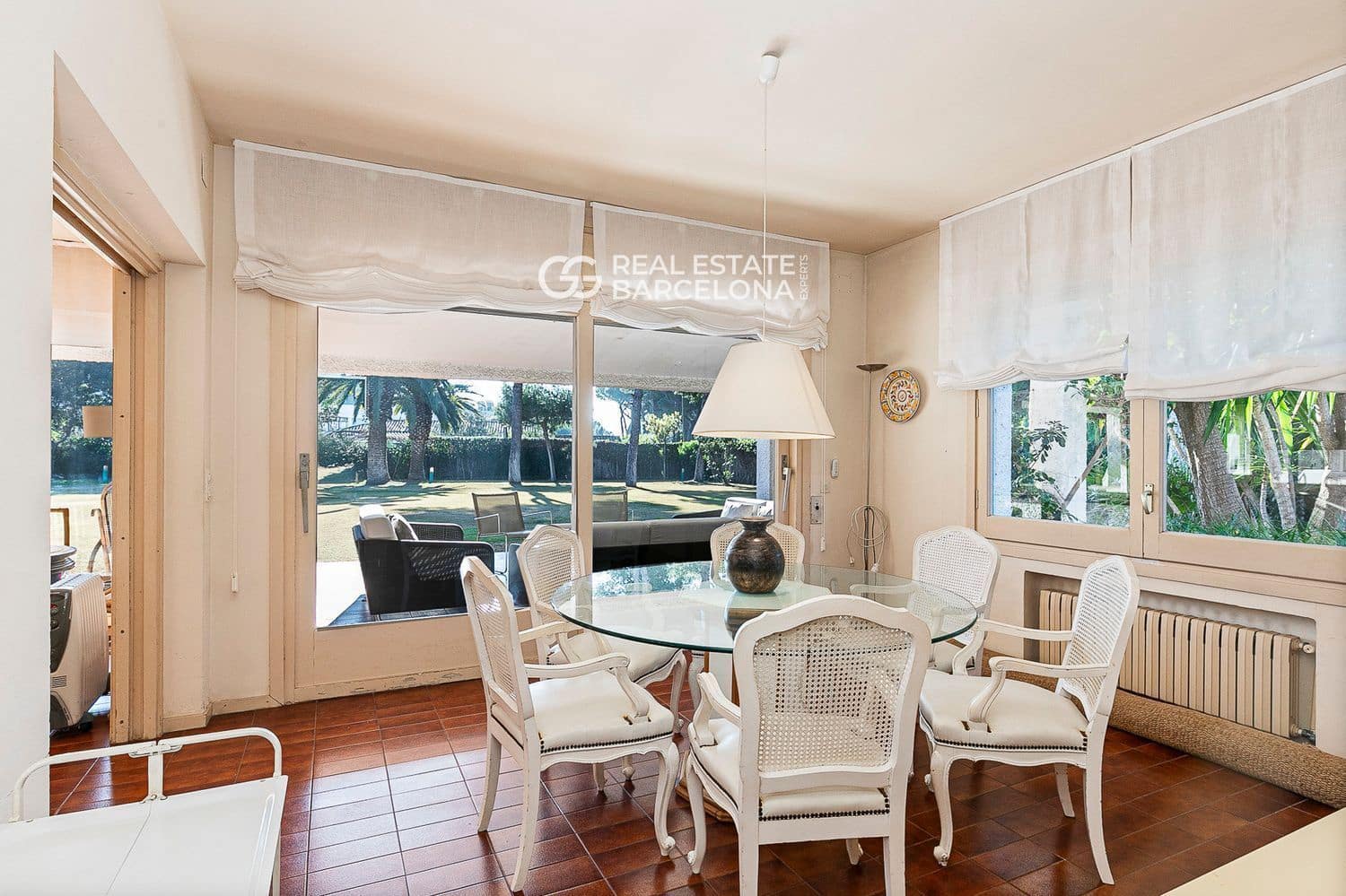 6 bedroom Villa for sale in Sitges with pool garage - € 4,500,000 (Ref: 9700033)