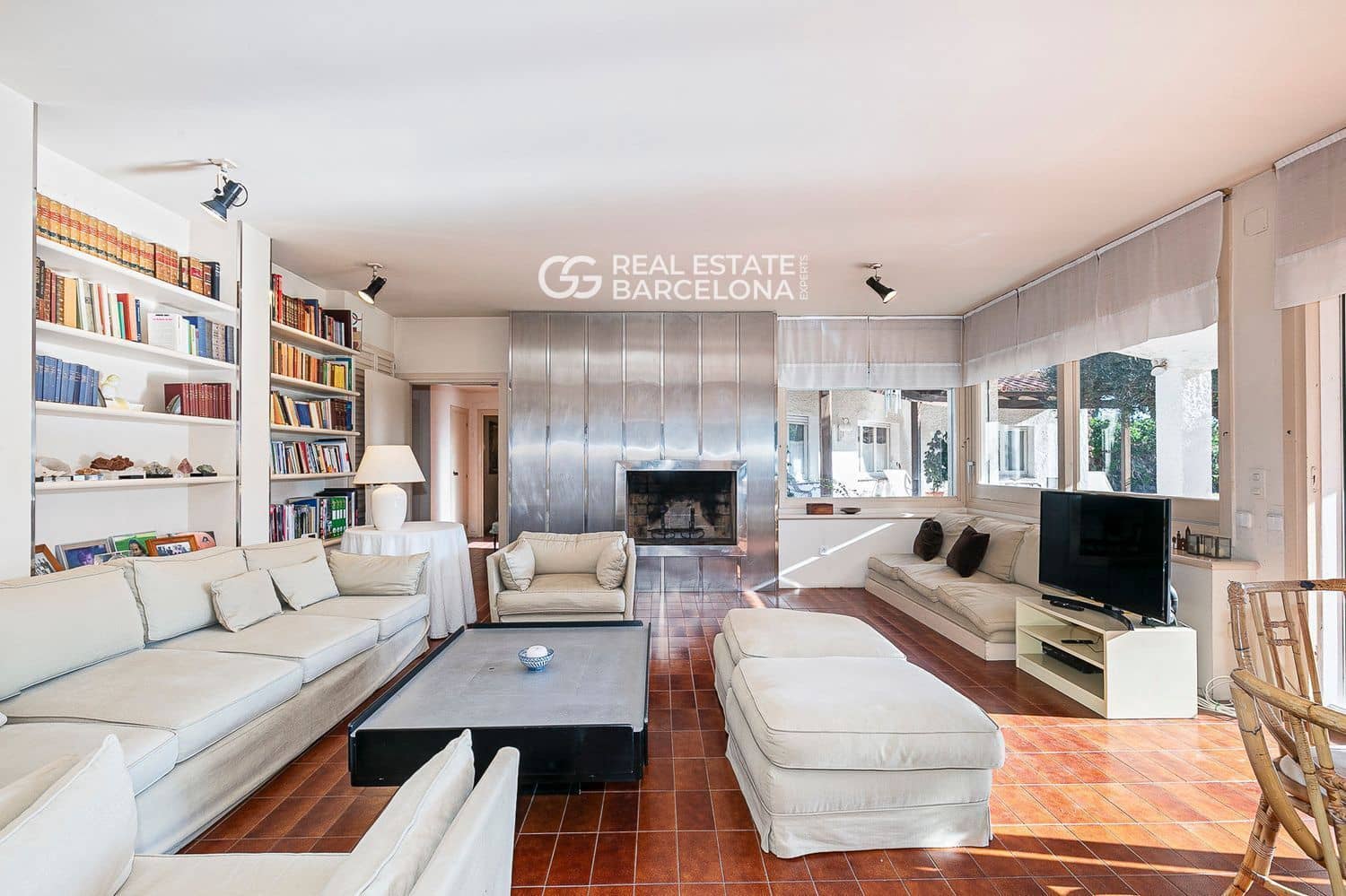 6 bedroom Villa for sale in Sitges with pool garage - € 4,500,000 (Ref: 9700033)