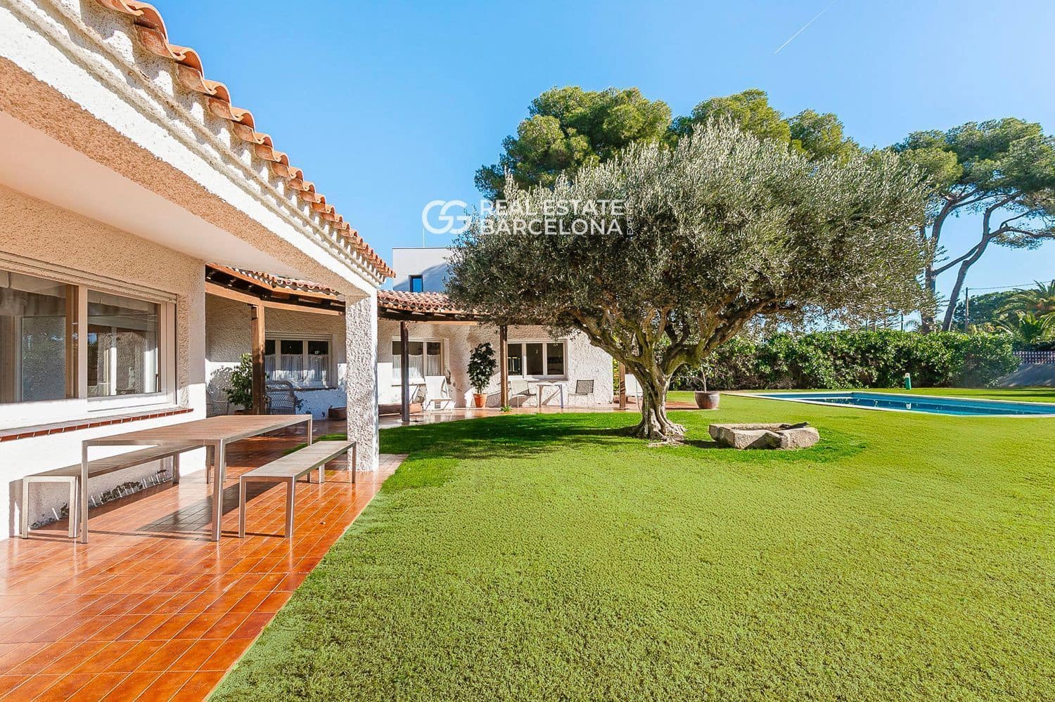 6 bedroom Villa for sale in Sitges with pool garage - € 4,500,000 (Ref: 9700033)