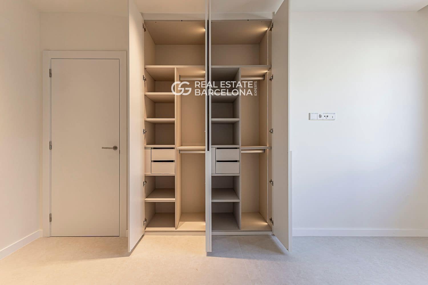 5 bedroom Villa for sale in Sitges with pool garage - € 2,840,000 (Ref: 9707774)