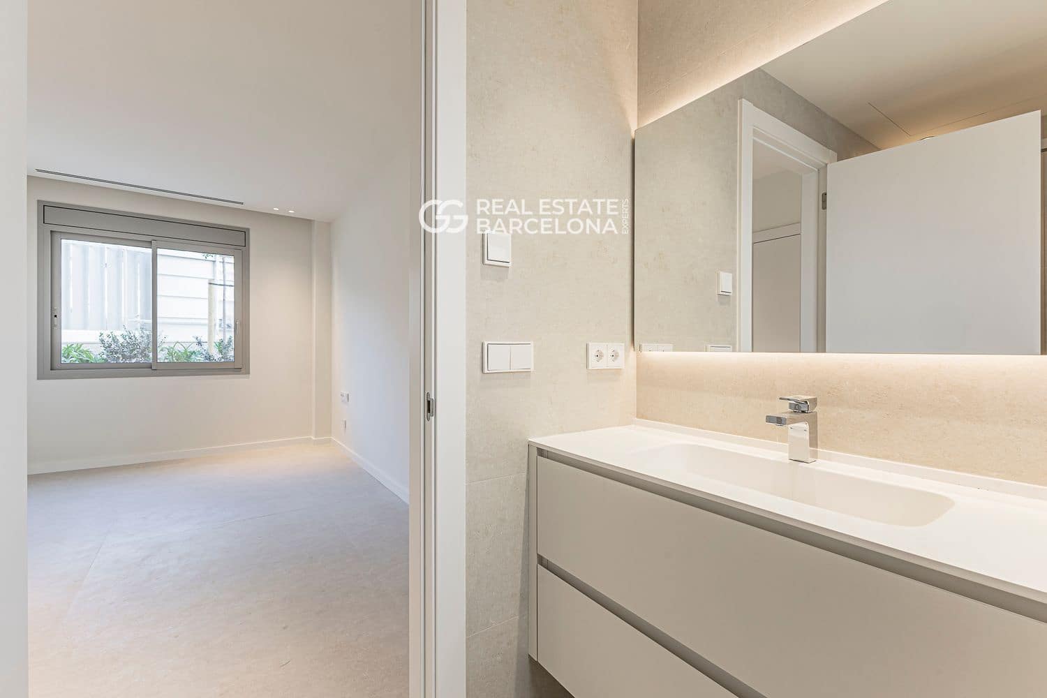 5 bedroom Villa for sale in Sitges with pool garage - € 2,840,000 (Ref: 9707774)