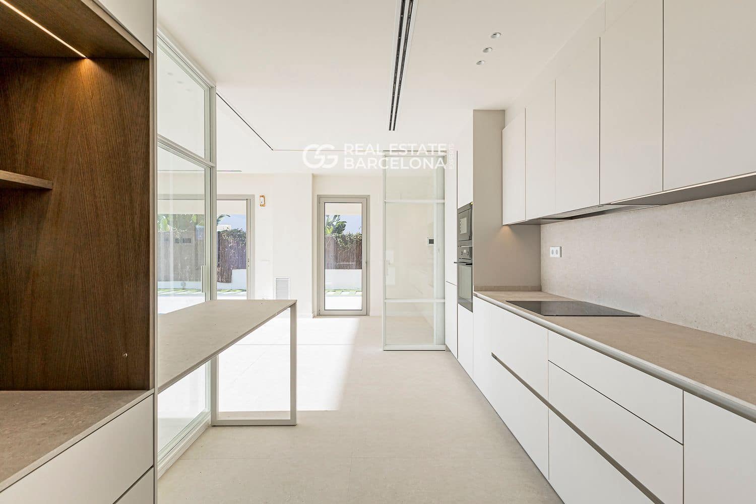 5 bedroom Villa for sale in Sitges with pool garage - € 2,840,000 (Ref: 9707774)