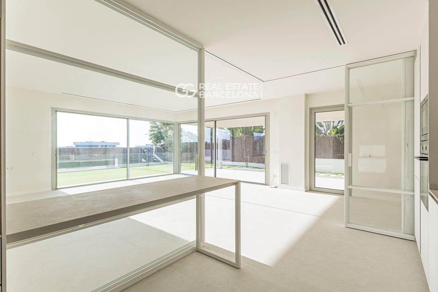 5 bedroom Villa for sale in Sitges with pool garage - € 2,840,000 (Ref: 9707774)