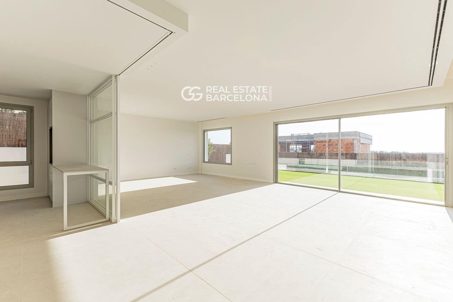 5 bedroom Villa for sale in Sitges with pool garage - € 2,840,000 (Ref: 9707774)