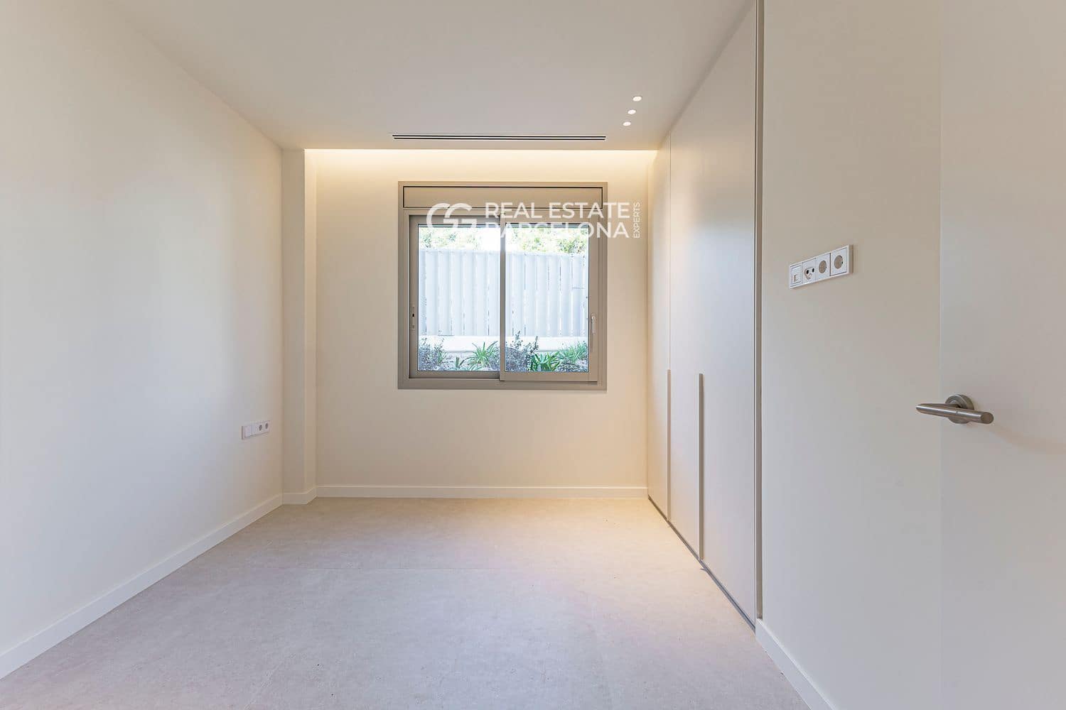 5 bedroom Villa for sale in Sitges with pool garage - € 2,840,000 (Ref: 9707774)