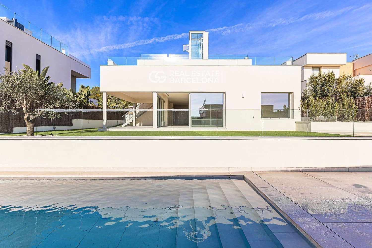 5 bedroom Villa for sale in Sitges with pool garage - € 2,840,000 (Ref: 9707774)