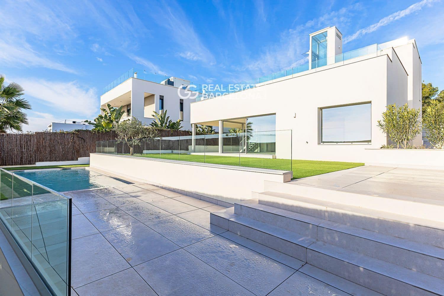 5 bedroom Villa for sale in Sitges with pool garage - € 2,840,000 (Ref: 9707774)