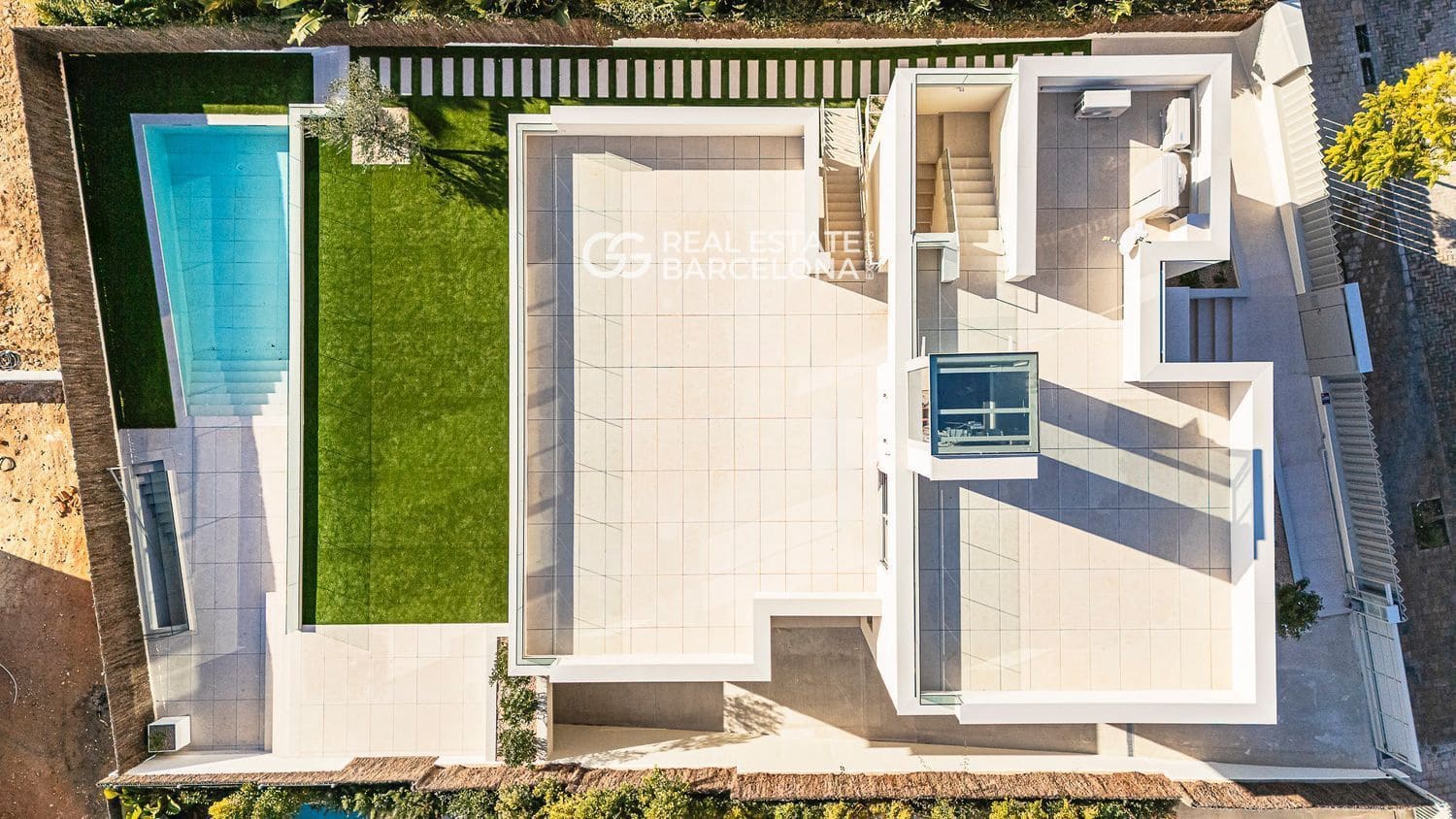 5 bedroom Villa for sale in Sitges with pool garage - € 2,840,000 (Ref: 9707774)