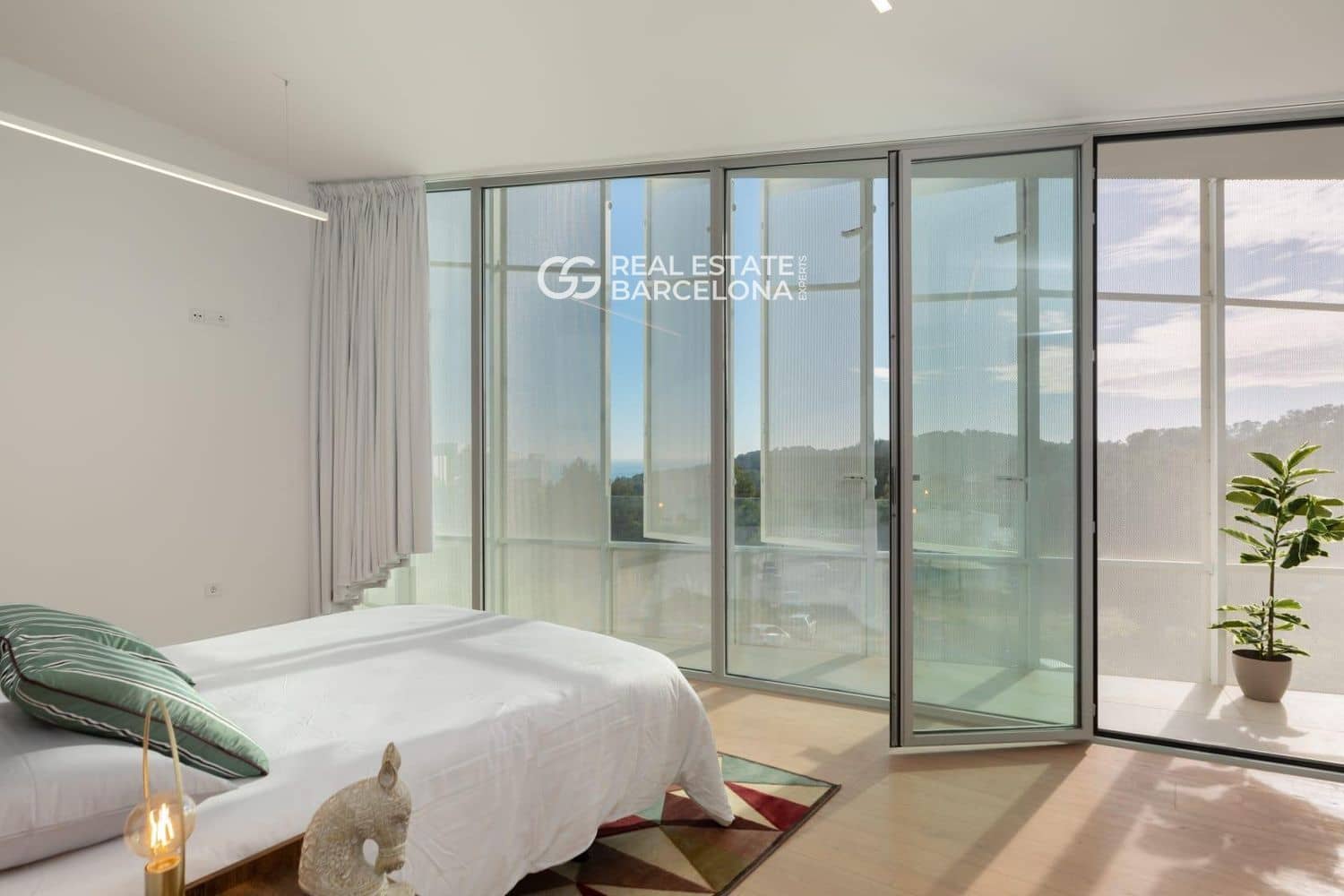 4 bedroom Villa for sale in Sitges with pool garage - € 2,800,000 (Ref: 9707776)