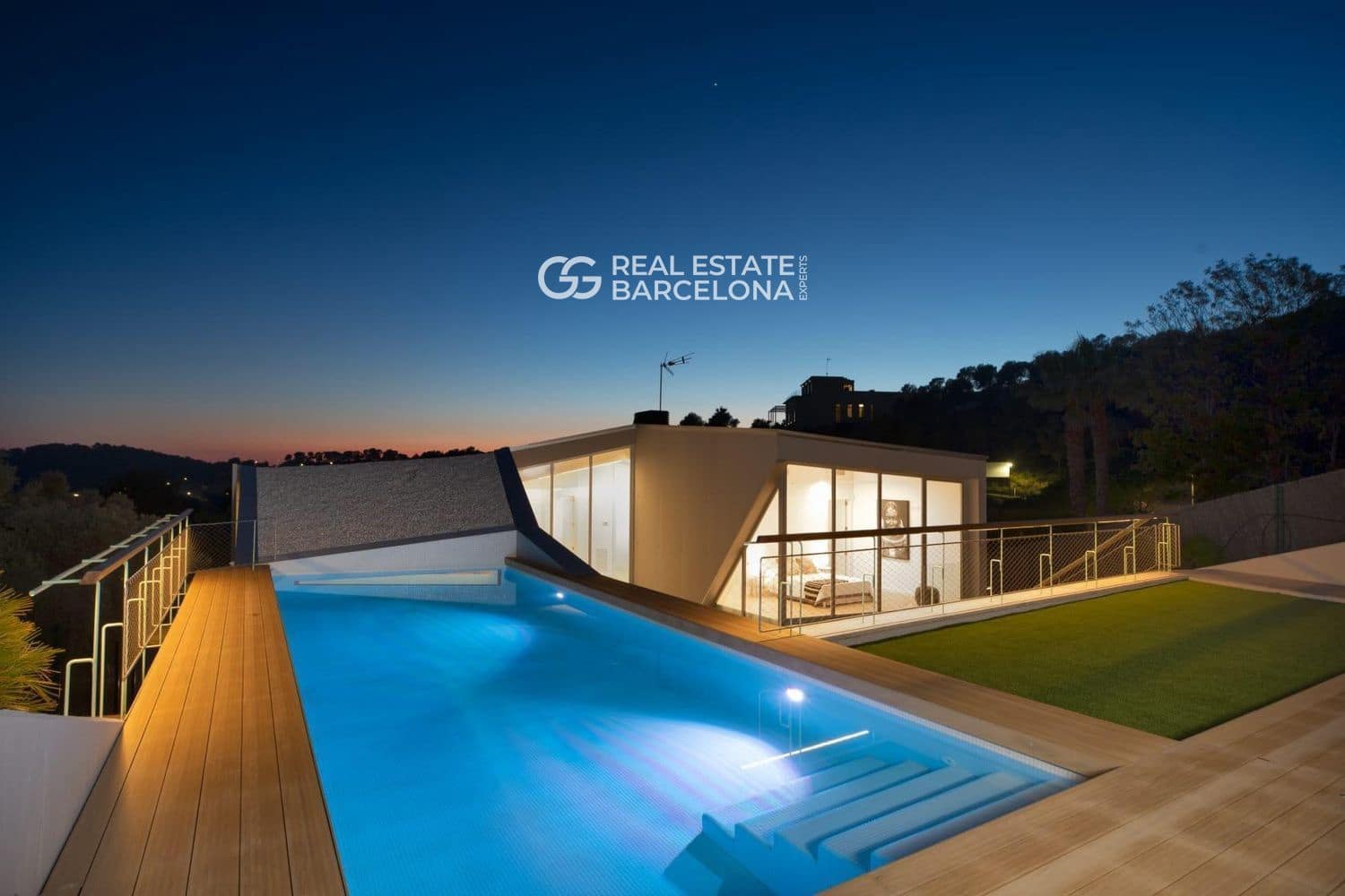 4 bedroom Villa for sale in Sitges with pool garage - € 2,800,000 (Ref: 9707776)