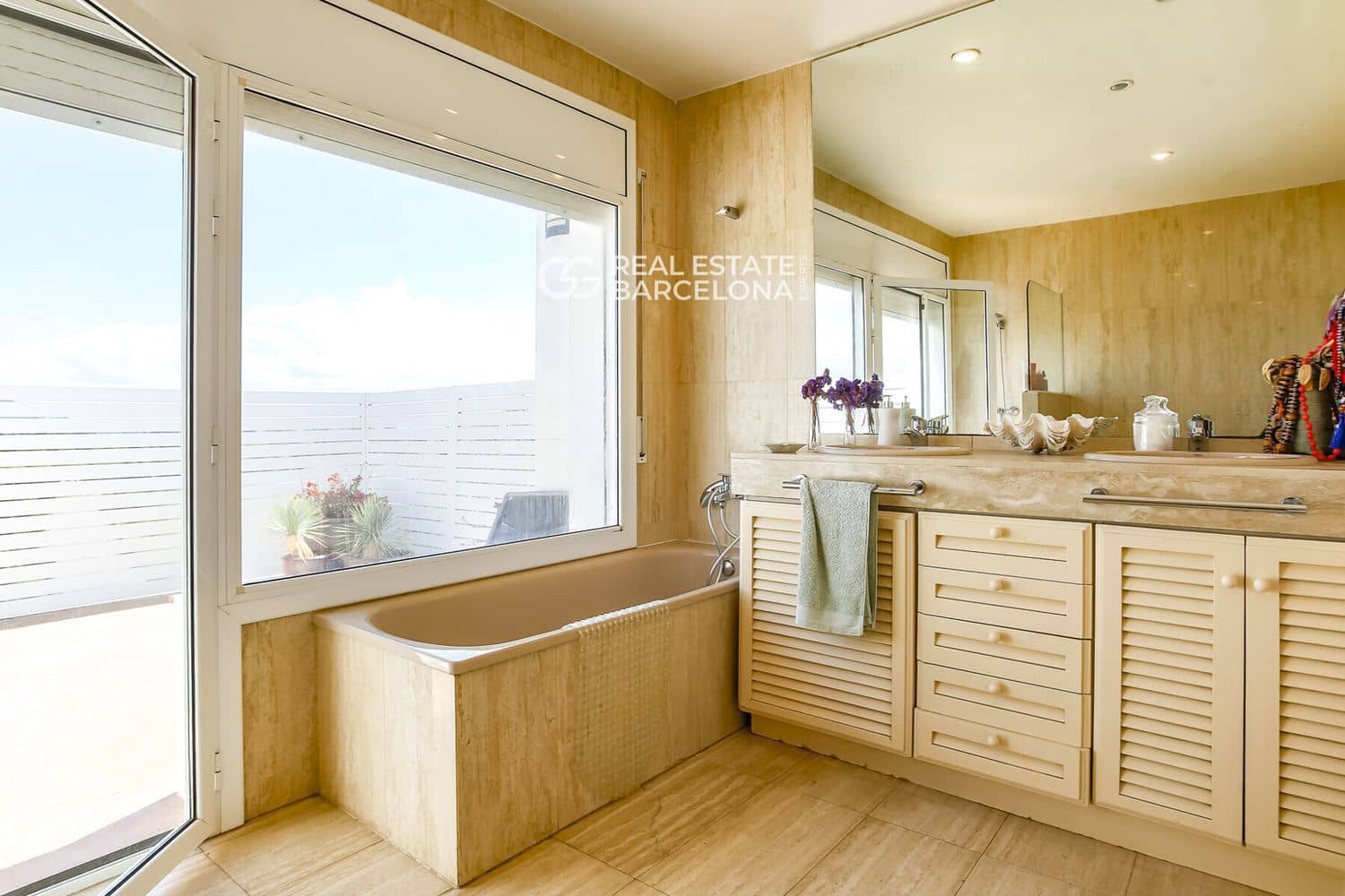 7 bedroom Villa for sale in Sitges with pool garage - € 2,490,000 (Ref: 9709205)