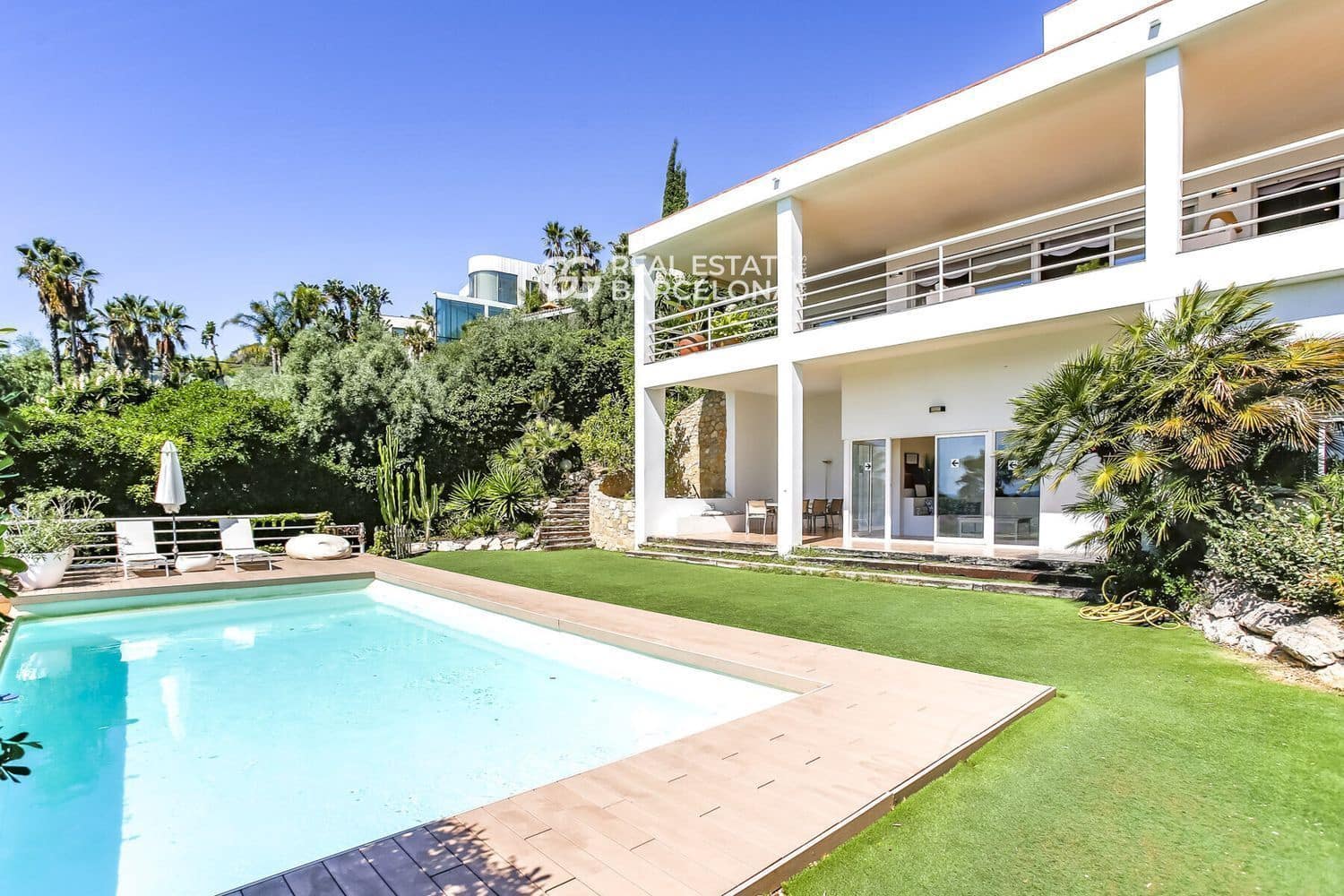7 bedroom Villa for sale in Sitges with pool garage - € 2,490,000 (Ref: 9709205)