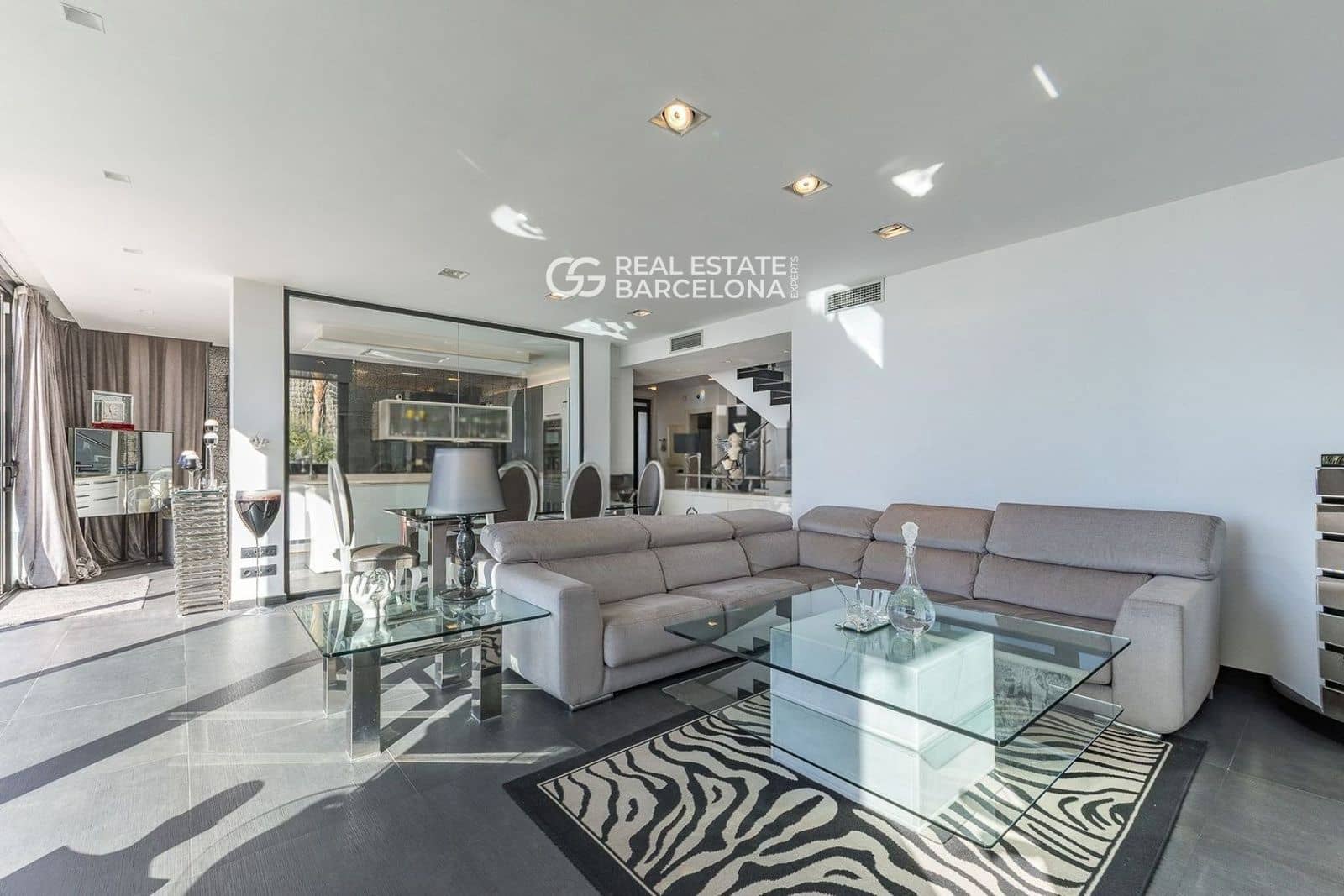 5 bedroom Villa for sale in Sitges with pool - € 1,348,000 (Ref: 9713582)