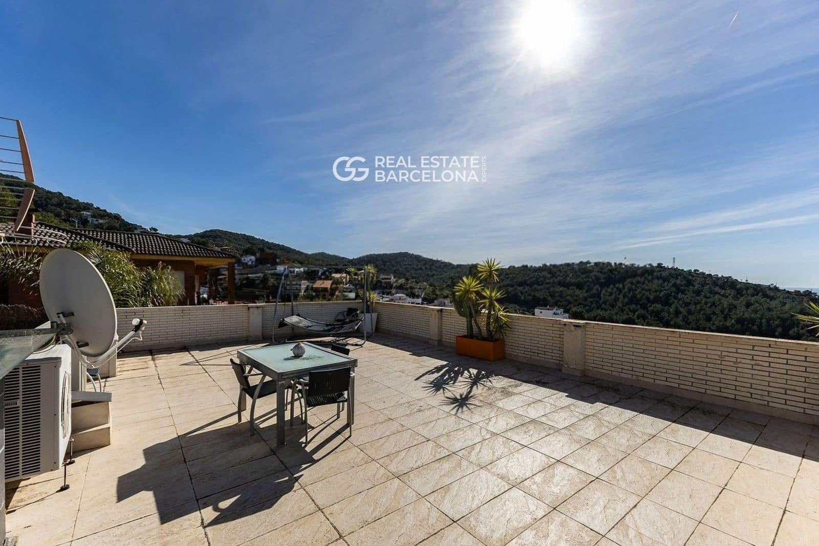 5 bedroom Villa for sale in Sitges with pool - € 1,348,000 (Ref: 9713582)