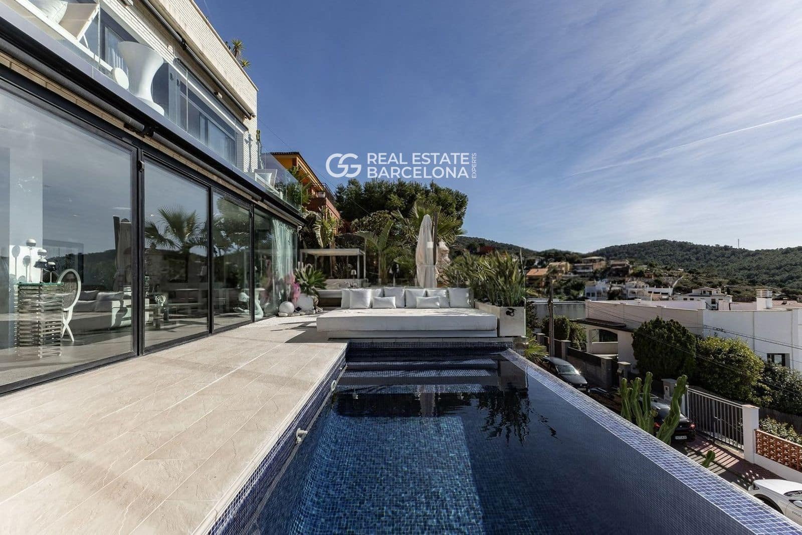 5 bedroom Villa for sale in Sitges with pool - € 1,348,000 (Ref: 9713582)