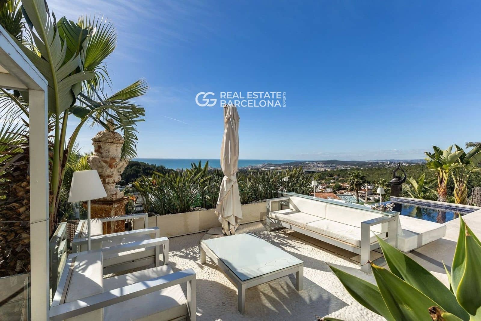 5 bedroom Villa for sale in Sitges with pool - € 1,348,000 (Ref: 9713582)