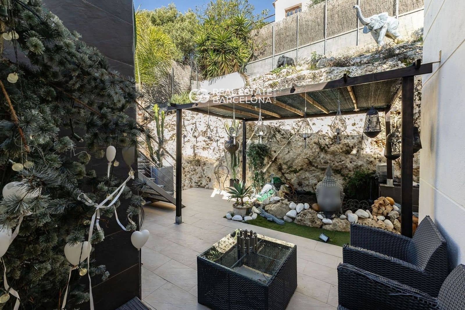 5 bedroom Villa for sale in Sitges with pool - € 1,348,000 (Ref: 9713582)