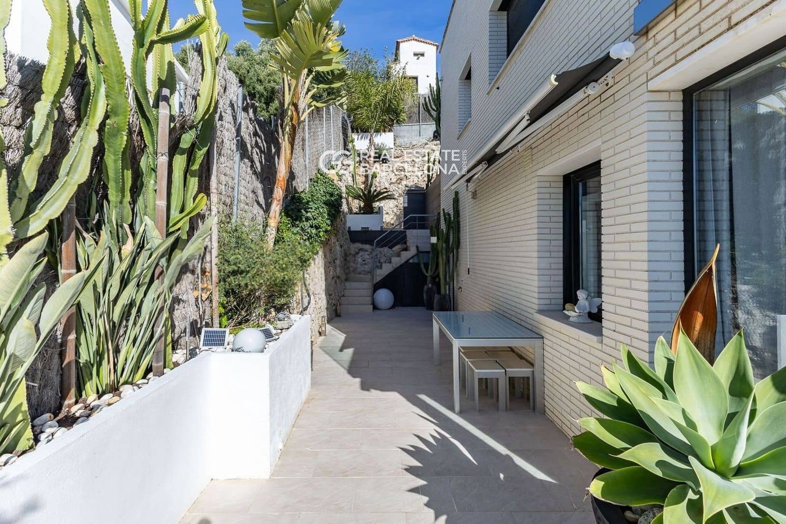 5 bedroom Villa for sale in Sitges with pool - € 1,348,000 (Ref: 9713582)