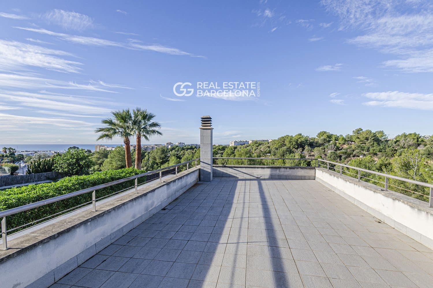 5 bedroom Villa for sale in Sitges with pool garage - € 1,380,000 (Ref: 9713583)
