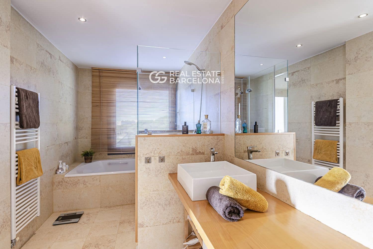 5 bedroom Villa for sale in Sitges with pool garage - € 1,380,000 (Ref: 9713583)