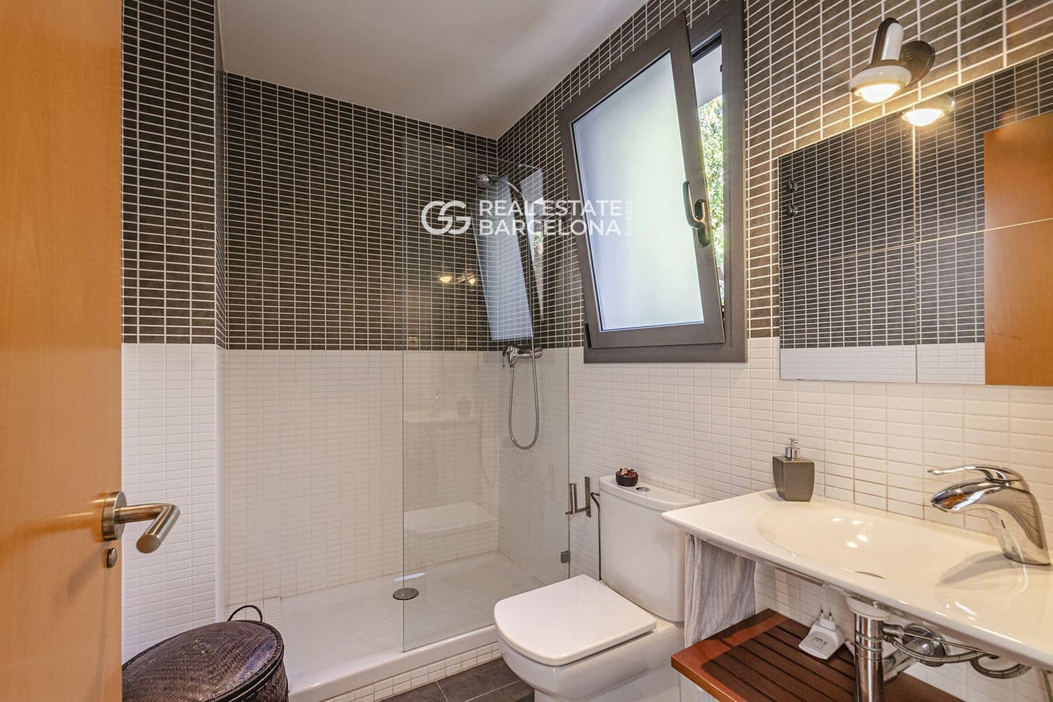 5 bedroom Villa for sale in Sitges with pool garage - € 1,380,000 (Ref: 9713583)