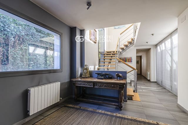 5 quarto Moradia para venda em Sitges com piscina garagem - 1 380 000 € (Ref: 9713583)