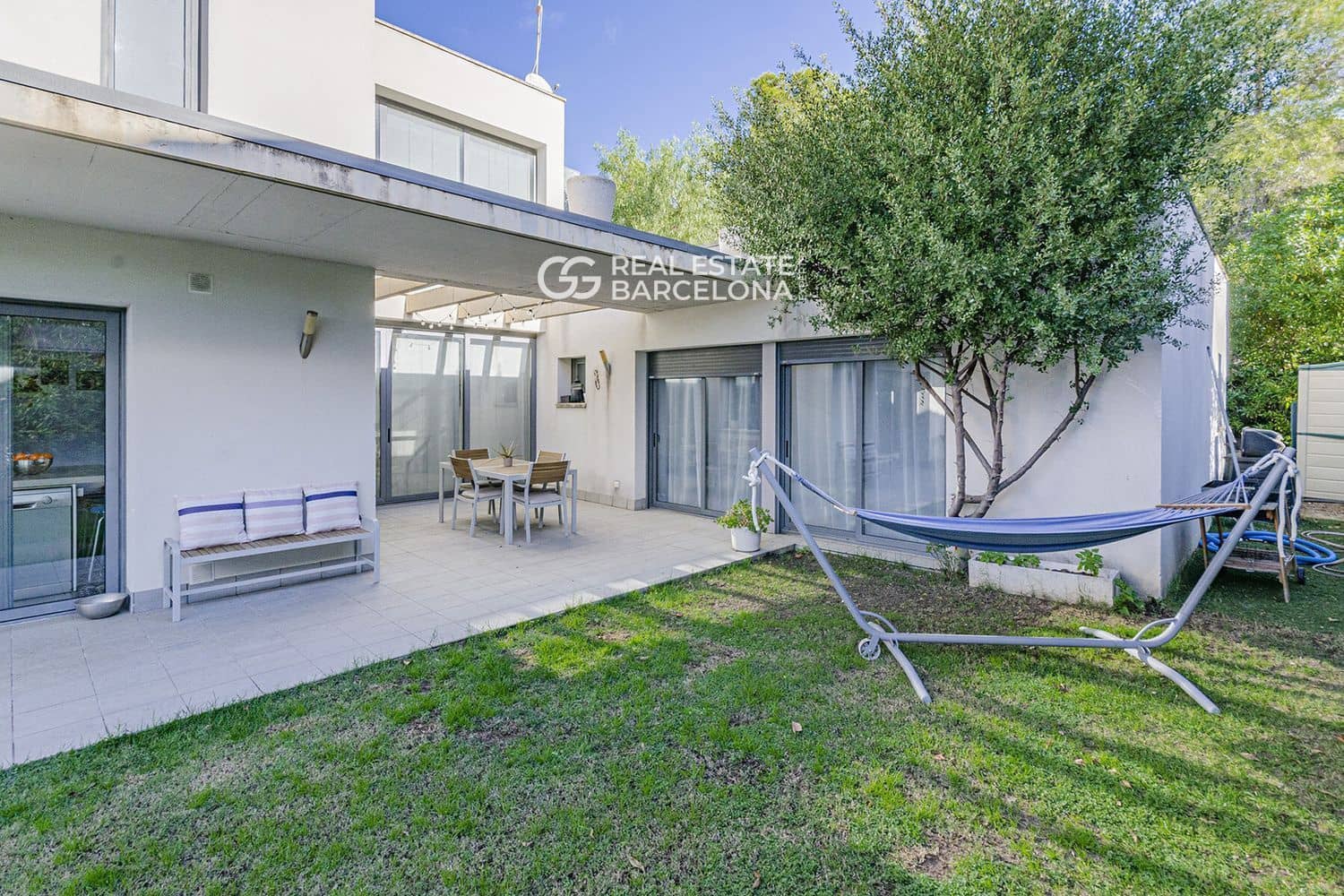 5 bedroom Villa for sale in Sitges with pool garage - € 1,380,000 (Ref: 9713583)