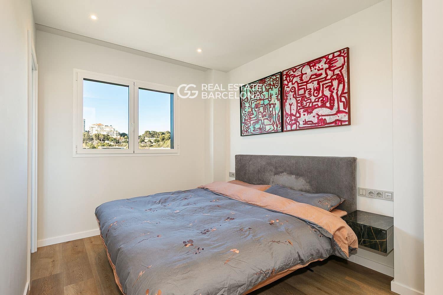 2 bedroom Penthouse for sale in Sitges with pool garage - € 1,390,000 (Ref: 9713584)