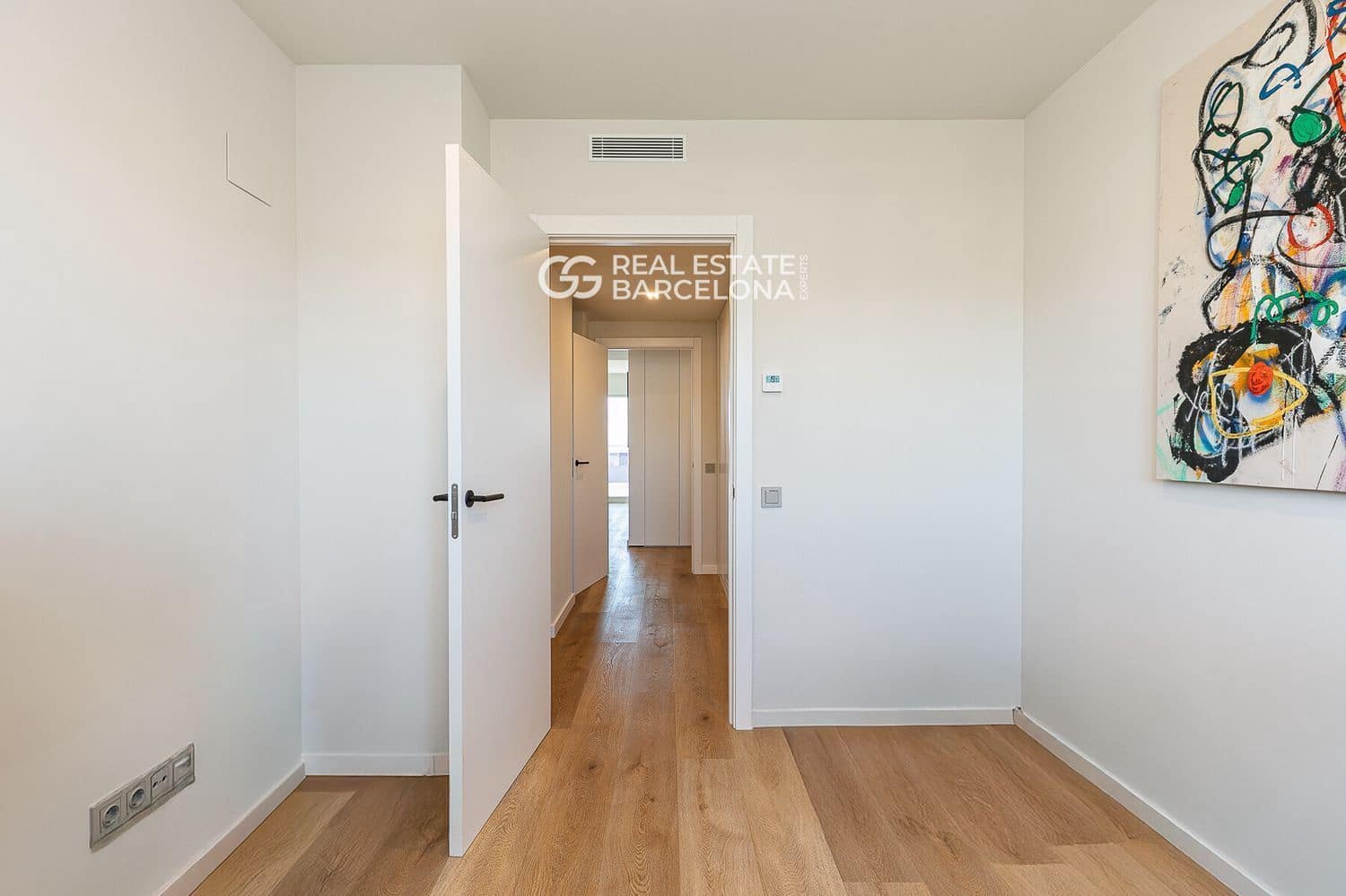 2 bedroom Penthouse for sale in Sitges with pool garage - € 1,390,000 (Ref: 9713584)