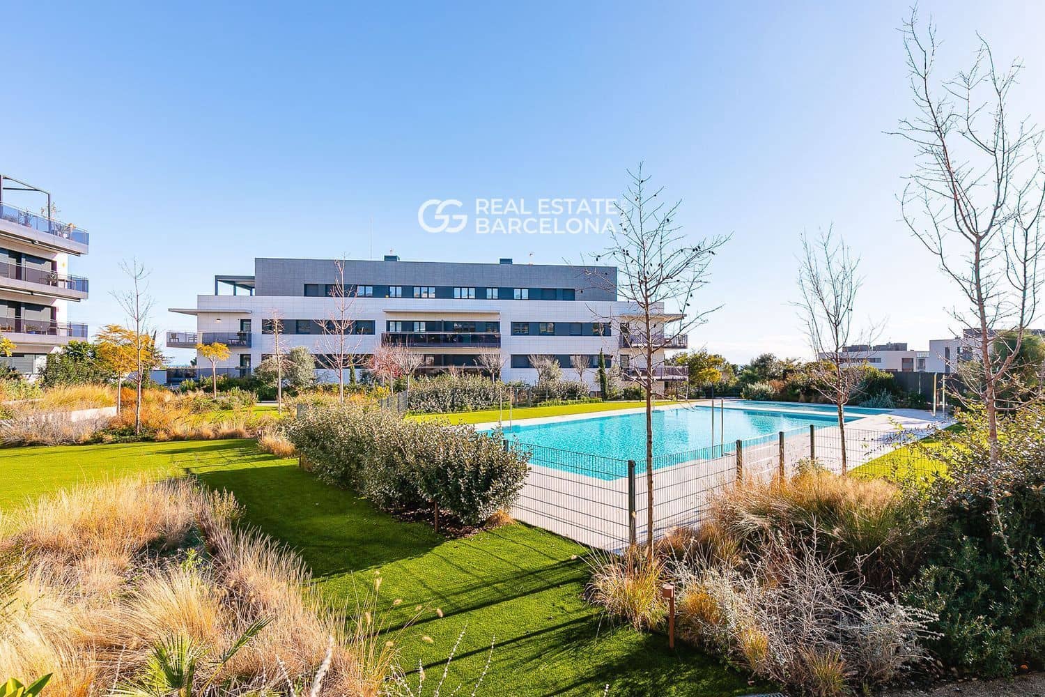 2 bedroom Penthouse for sale in Sitges with pool garage - € 1,390,000 (Ref: 9713584)