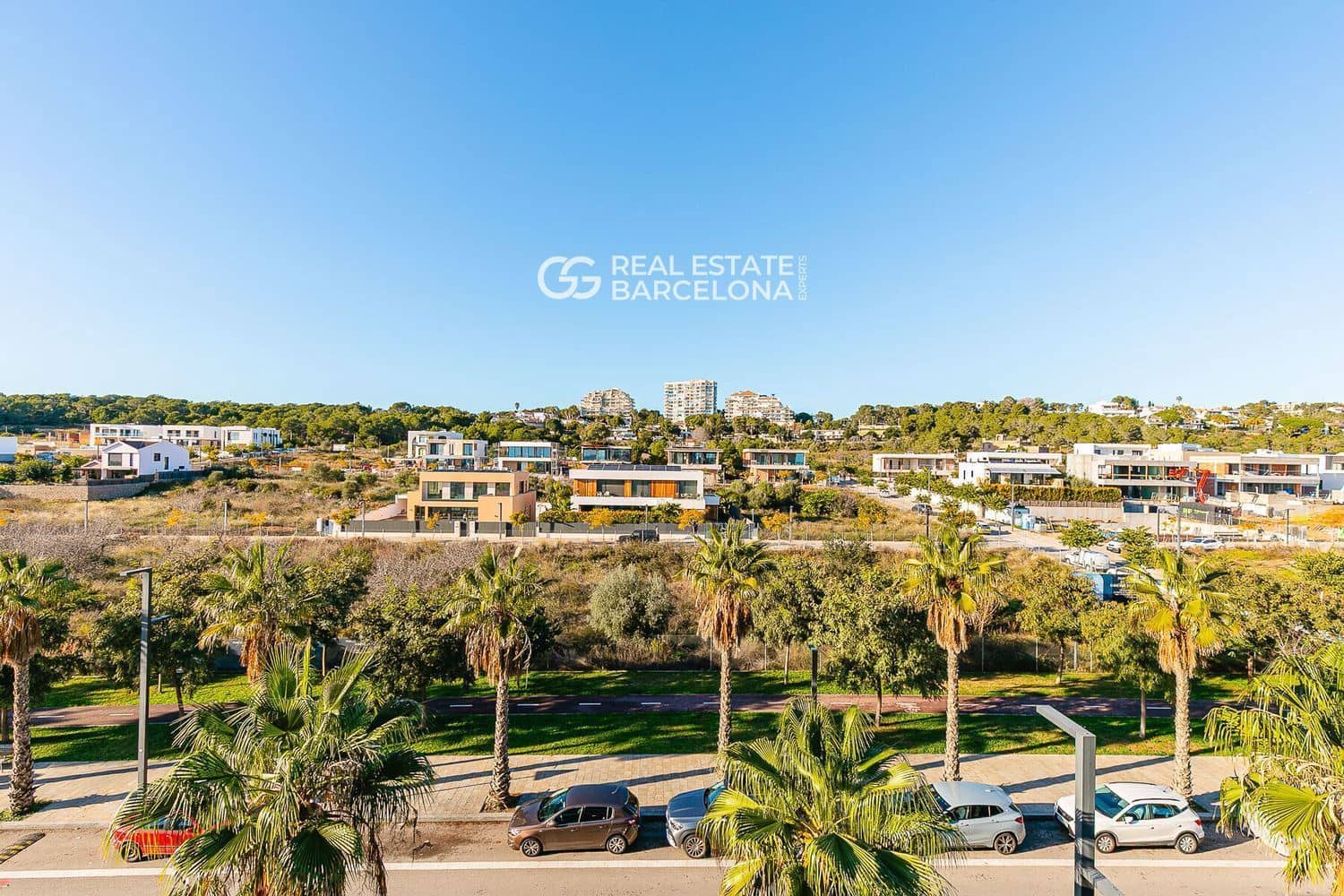 2 bedroom Penthouse for sale in Sitges with pool garage - € 1,390,000 (Ref: 9713584)